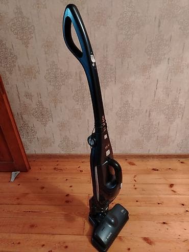 robot tozsovuran: Bosch 18V simsiz dik tozsoran – 2‑si 1‑də model. Xüsusiyyətlər: - 2 — 4