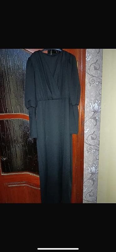 sade dön modelleri: Qadın geyim dəsti – 4 model 1) Tünd mavi kombinezon: - Tək çiyin — 4