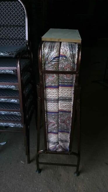 açılıb yığılan stollar: Yeni, Matraslı raskladuşka — 6