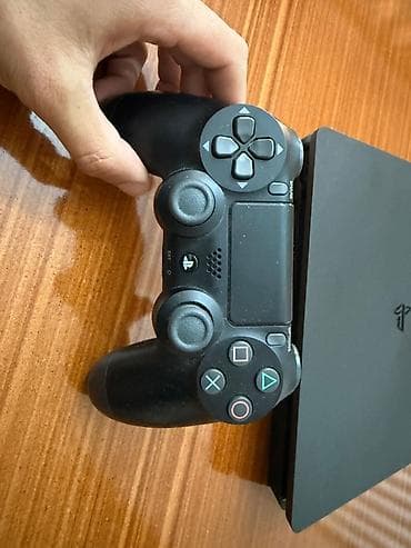 pleystein 4 pro: Sony PlayStation 4 Slim oyun konsolu paketi Tərkib: - PS4 Slim (qara — 1