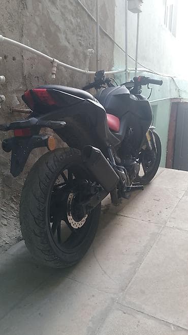 Мопеды, скутеры: 1600 azn yungul xerc teleb edir - Qara mat kuzov panelləri, qırmızı — 3