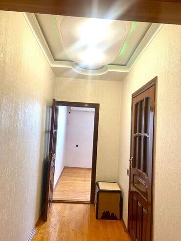 kirayə restoran: Sumqayıt 13 cu mkr-da. duz yaninda 2 dene mekteb, baxca, supermarket — 8