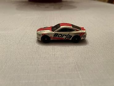 oyun maşını: Masaüstü kolleksiya üçün metal oyuncaq avtomobil modeli - Korpus — 7