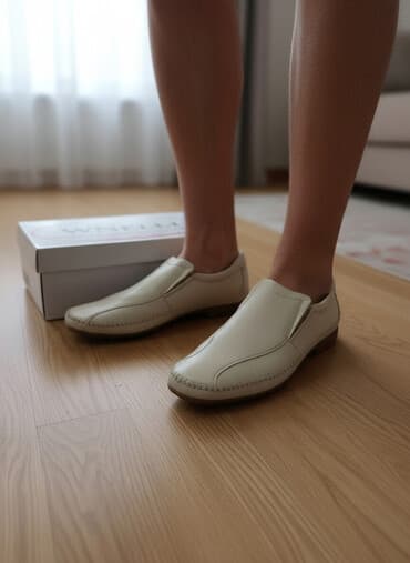 Kişi üçün
42 razmer
əsil dəri
bej reng
Heç istifade olunmayib lalafo.az -da Kişi üçün
42 razmer
əsil dəri
bej reng
Heç istifade olunmayib