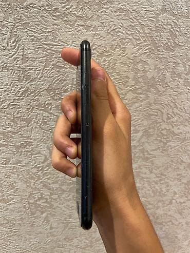 IPhone 7, 32 GB, Qara, Barmaq izi — 5