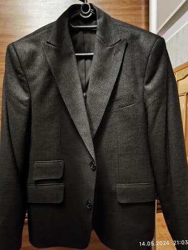 Pencək. Sifarişlə tikilib İtaliyada ! Çox gözəl materialı var. 2-3