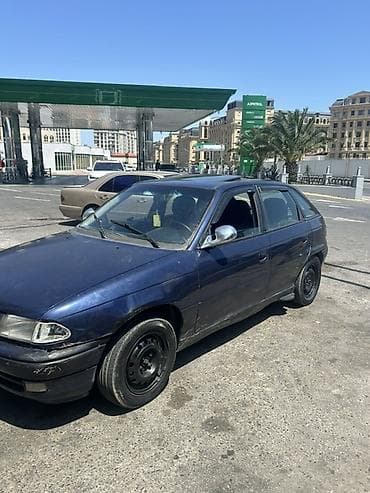 brabus disk: Opel Astra F hatchback - Kuzov: 5 qapılı hatchback, tünd mavi rəng - — 2