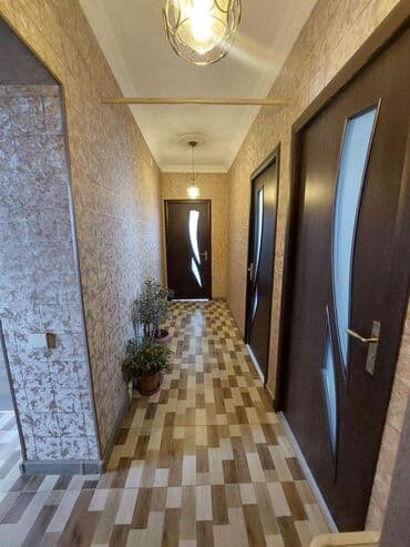 metroya yaxin satilan evler: Gəncə, 4 otaqlı, Köhnə tikili, 95 kv. m — 4