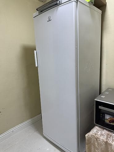 söyüd: 1 qapılı Indesit Soyuducu Satılır, rəng - Ağ — 5