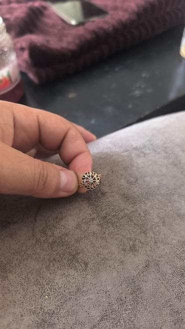 qizil 750 prob: Toy, Üzük, Sarı qızıl, 583 Əyar, Brilyant, 0.26-0.50 Karat — 2