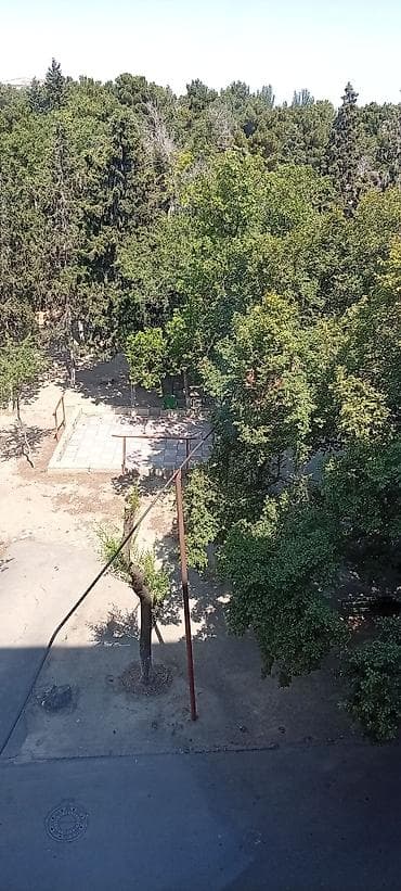3 otaqli ev: Sumqayıt, 4 otaqlı, Köhnə tikili, 80 kv. m — 6