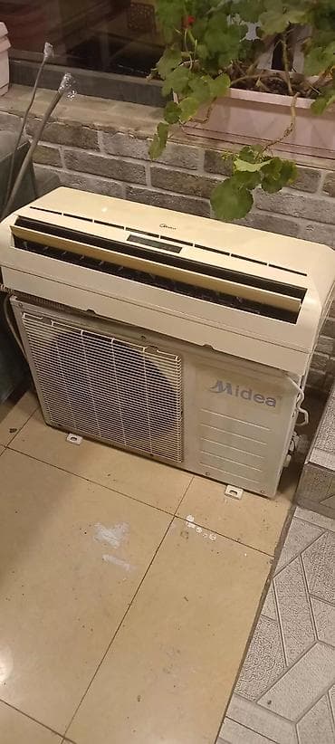 planset ikinci el: Midea 45kv kondisaner qazi icinde var Qiymeti 250azn Unvan Nerimanov — 1