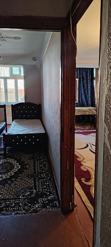 Kirayə verilən yataqxana tipli otaq - İşıqlı və geniş zal: yumşaq