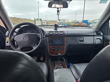 mercedes 270: Mercedes-Benz ML 270: 2.7 l | 2001 il Ofrouder/SUV — 8