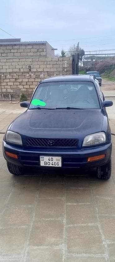 volkswagen touareg 2: Toyota RAV4: 2 л | 1995 г. Внедорожник — 2