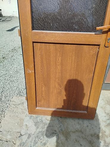 it sekileri: PVC qapı – şüşəli, palıd rəngində - Material: PVC profil, ağac — 3