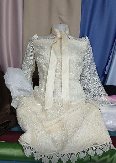 ziyafet geyim: Zərif krujeva ilə işlənmiş krem rəngli paltar - Model: Yüksək yaxalı — 1