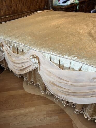 evde qal wekiller: Yataq örtüyü — 2