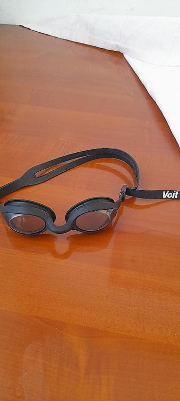 Məhsul: Voit üzgüçülük eynəyi - Rəng: Qara - Marka loqosu: “Voit”