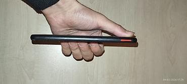 Bele bir telefon satilir Ekran cixarilip Qalan her şey yerindedir Real — 2