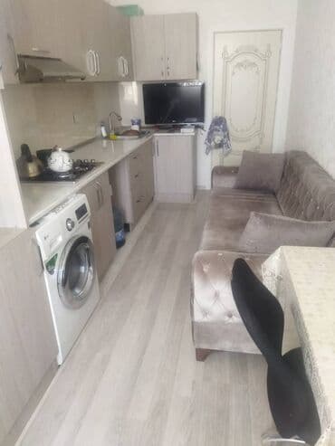 ecemide ipoteka ile satilan evler: Masazır dairesinde mərkəzdə 73 kv mənzil təcili satılır. Menzil yeni — 4