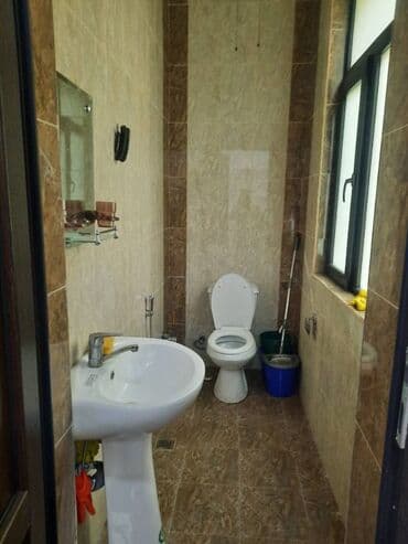 ehmedlide ev: Əhmədli metrosunun yaxınlığında 4 mertebeli binanın 2-ci mərtəbəsində — 2