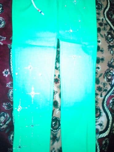 kişilər üçün kətan şalvarlar: Rengi aciq yasil teze geyinilmeyib xl razmerde 10/13yasa geden — 2