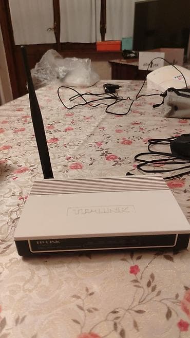 tunerlerin satisi: Satılır: TV üçün DVB-T2/C rəqəmsal tuner və 2 ədəd TP-Link Wi‑Fi — 4