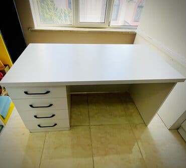 ucuz mebeller: İşlənmiş, İşçi üçün, Dördbucaq masa — 1