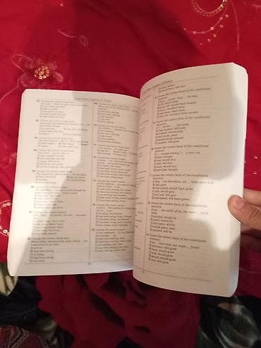 Testlər: İngls dili test toplusu satılır 1ci hisse 2025 kitabı yenidir hec — 1