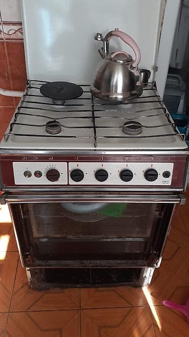 Qaz sobası və plitə - 4 gözlü qaz plitəsi: üçü standart alovlu, biri