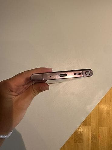 samsung bluetooth: Samsung Galaxy Note 20 Ultra, цвет - Золотой, Беспроводная зарядка — 2
