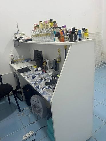 sumqayit 2 ci el mebel: Kompüter servisi mağazamız bağladığımız üçün, usta mebeli və vitrin — 8