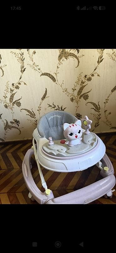 oyuncaql: Uşaq gəzdiricisi (baby walker) - Rəng: açıq bənövşəyi/ağ tonlar - — 1