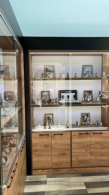 Obyekt arendaya verilir Xüsusiyyətlər: - Küçəyə açılan şüşə giriş — 3