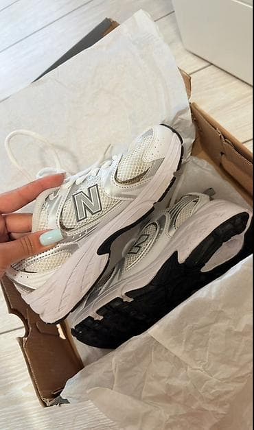 krosovkalar: New Balance 530 idman ayaqqabısı
36,5 olcu — 2