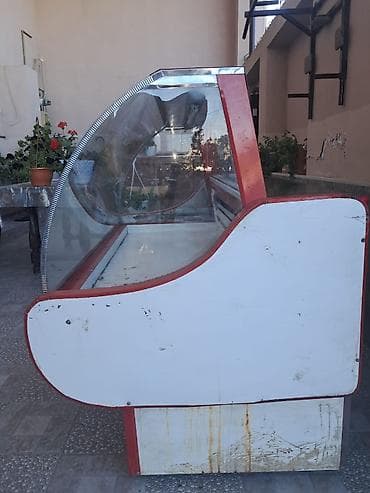 https:promo.bizon.az: Vitrin soyuducu 300 Azn. Ölçü 1.50.Tam işləkdir.Ünvan — 6