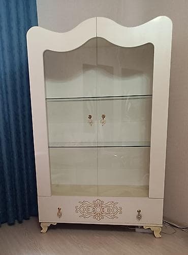 Moyka avadanlığı: Şüşəli dolab vitrini — 2