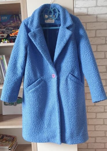 женские шапки из мериноса: Qadın paltosu, etiketsiz,lakin geyinilməmiş. S bədən ölçülər də — 1