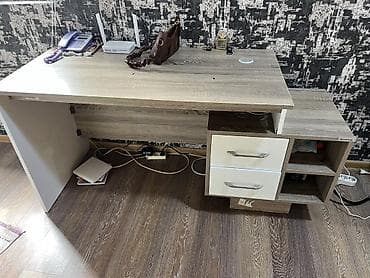 Düz masa, Polkalı, Siyirməli, Teksturalı laminat