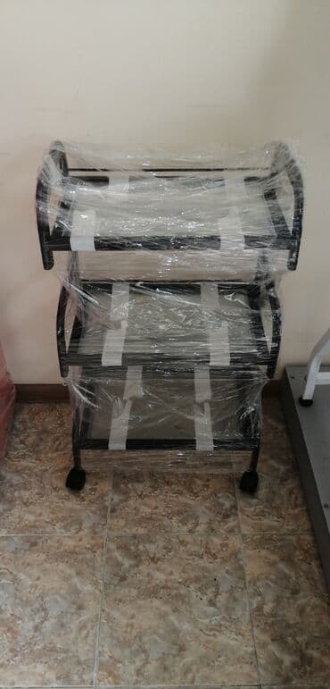 8 mart hədiyyələri: Etejerka Şüşəli üç mərtəbə Daşıyıcı Katalka Tibbi təkərli daşıyıcı — 8