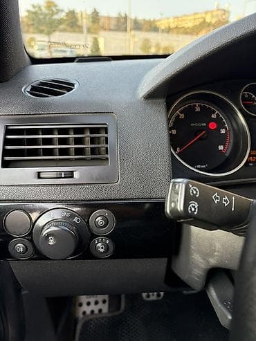 nissan note hibrit: Opel Astra H Hatchback - Kuzov: 5 qapılı hatchback, tünd boz rəng - — 7