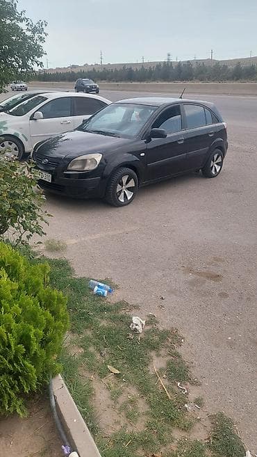 car parking 06 modu indir: Kia Rio üçün 14 ölçülü təkər diski və şin komplekti. Şəkillərdə — 3