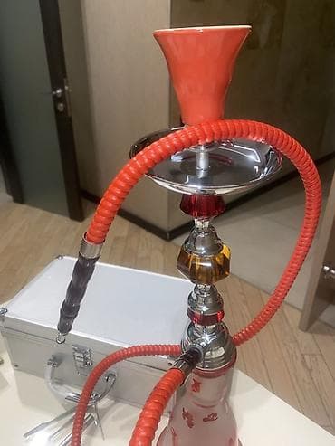 nargile dairesi: Qırmızı nargilə dəsti - Materiallar: şüşə kolba (qırmızı naxışlı dəvə — 1
