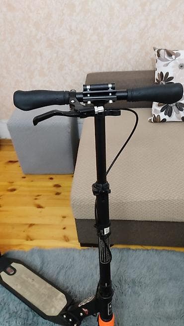 velosiped quba: 80 manata samokat. Ən üstün cəhəti tormoz sistemin əlin altındadır — 5