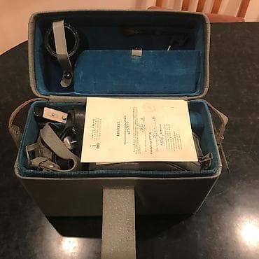 kino kamera: Sovet istehsalı portativ 8 mm film kamerası və tam aksesuar dəsti — 5