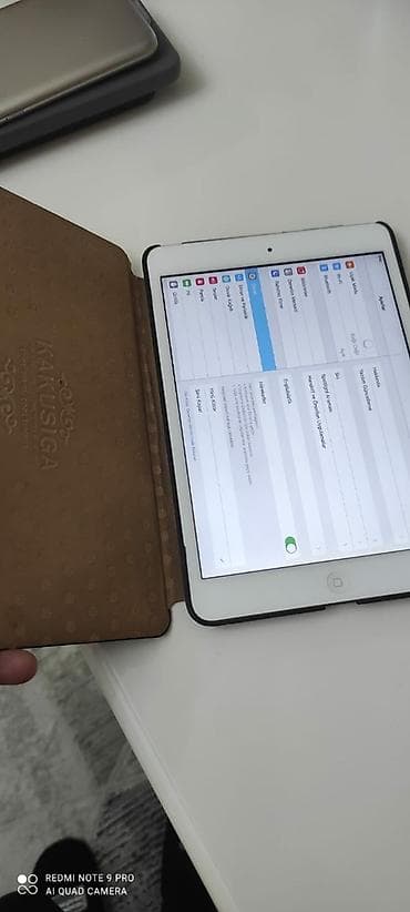 wifi roter: Apple iPad mini (1-ci nəsil) – Wi‑Fi modeli Xüsusiyyətlər: - 7.9 düym — 1