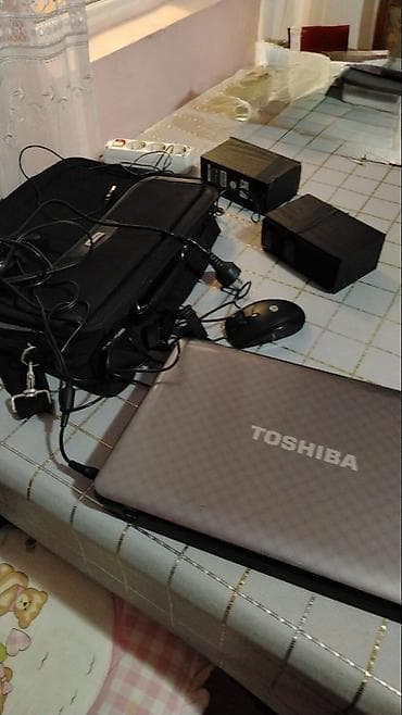 Комплектующие для ПК и ноутбуков: Toshiba noutbuk dəsti - Model xətti: Toshiba Satellite seriyası - — 1