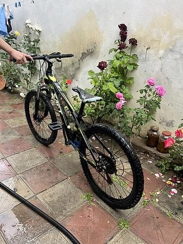 Saft velosipet 24lük real alıcıya endirim olunacag. Problemi yoxtur — 1