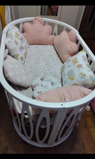 Alfa Romeo: Oğlan və qız üçün, Yumru, Beşik, Dəst ilə, Matras ilə, Yellənmə mexanizmsiz — 1